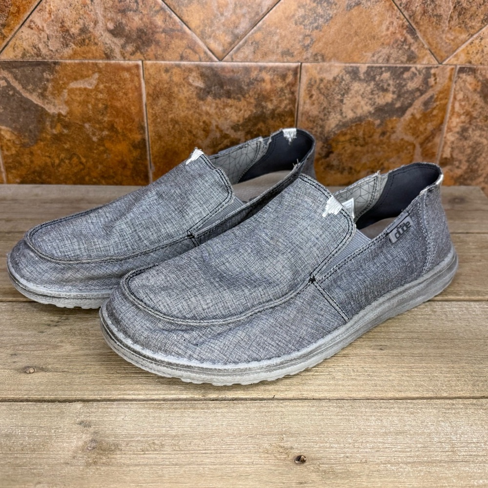 Hey Dude Chan Stretch